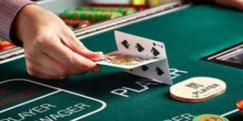 Baccarat trực tuyến là gì?